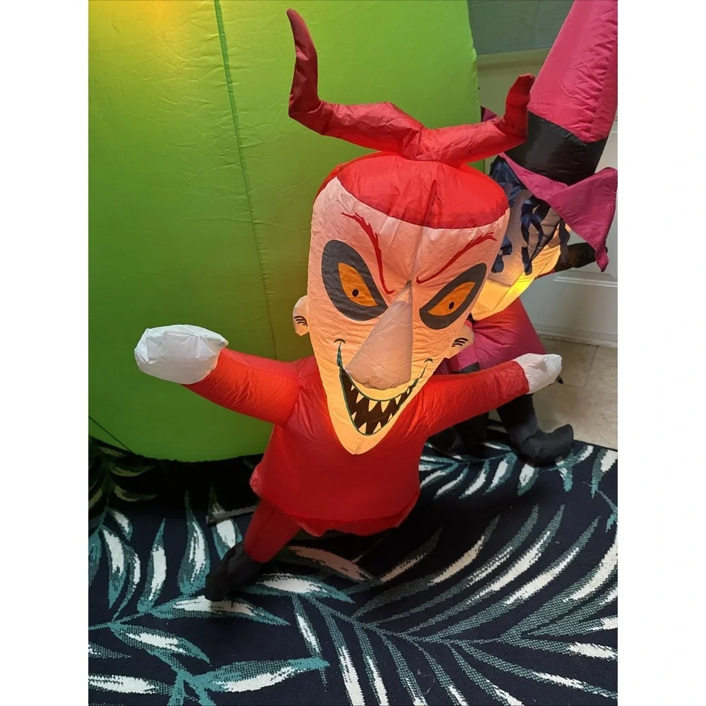 Gemmy 9ft Tall Disney's Nightmare Oogie Boogie w/ Lock, Shock, & Barrel Inflatab